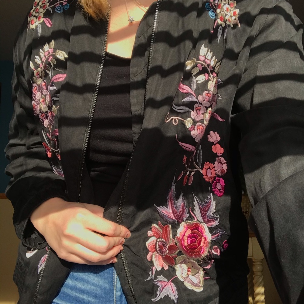 Embroidered floral jacket